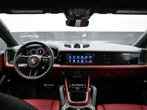 New 2026 Porsche Cayenne Turbo GT AWD/4WD image 19