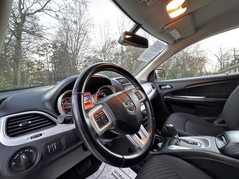 Used 2018 Dodge Journey SE w/ Connectivity Group image 10