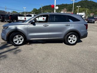 Used 2022 Kia Sorento LX video 2