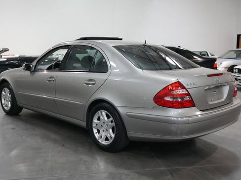 Used 2004 Mercedes-Benz E 320 Sedan image 8