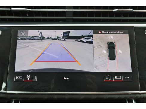 Used 2022 Audi Q8 Prestige w/ Prestige Package AWD/4WD image 24
