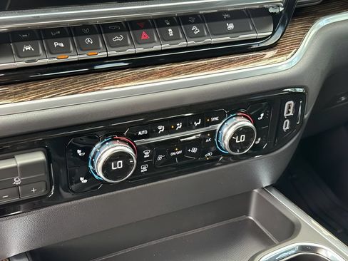 New 2026 GMC Sierra 1500 Elevation w/ Elevation Premium Package AWD/4WD image 16