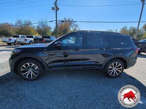 New 2026 Ford Explorer ST-Line RWD image 6