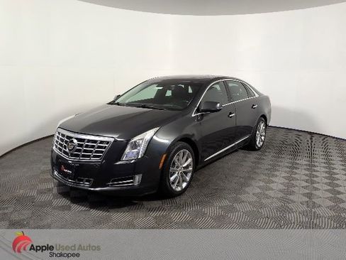 Used 2013 Cadillac XTS Premium AWD/4WD image 3