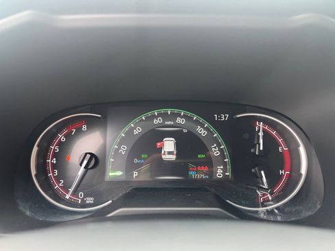 Used 2025 Toyota RAV4 XLE w/ Convenience Package image 42