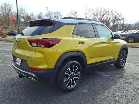 Used 2023 Chevrolet TrailBlazer ACTIV w/ Sun and Liftgate Package image 4