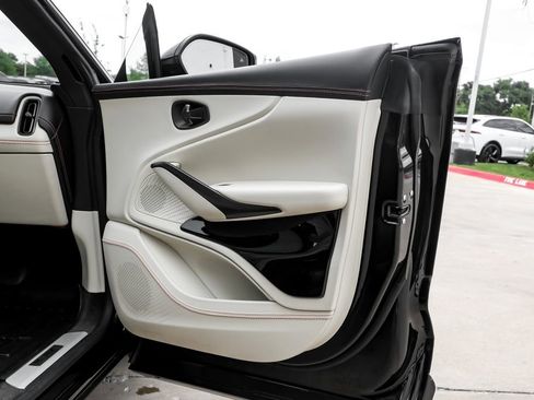 Used 2023 Aston Martin DBX 707 image 37