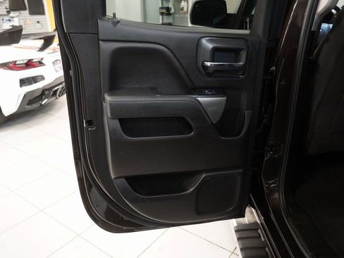 Used 2018 Chevrolet Silverado 1500 LT w/ All Star Edition image 24