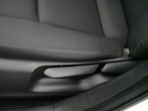 Used 2023 Toyota Corolla LE FWD image 20
