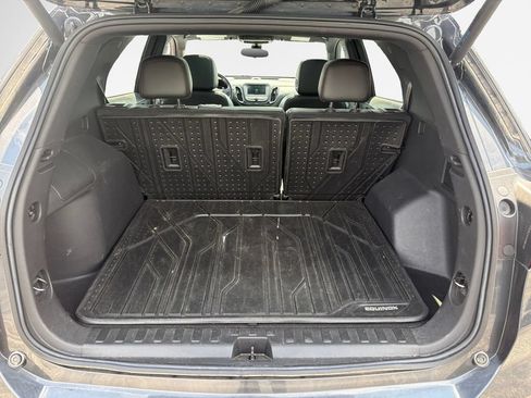 Used 2022 Chevrolet Equinox RS w/ LPO, Floor Liner Package FWD image 24