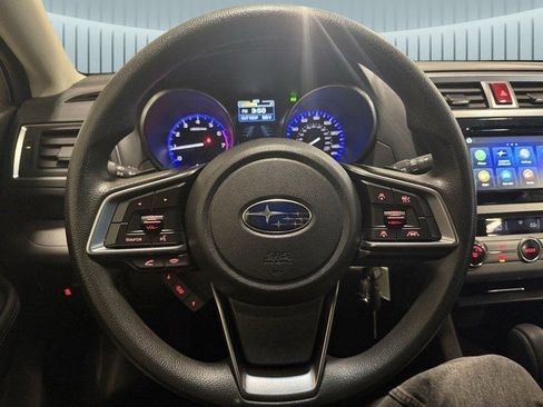 Used 2019 Subaru Outback 2.5i image 9