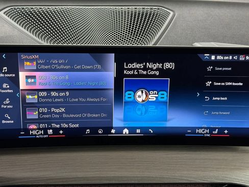 Used 2025 BMW 330i Sedan w/ Convenience Package image 17