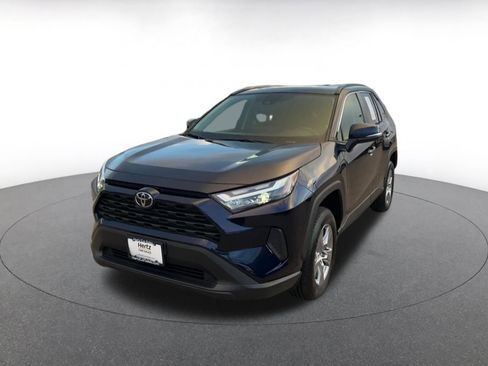 Used 2025 Toyota RAV4 XLE image 8
