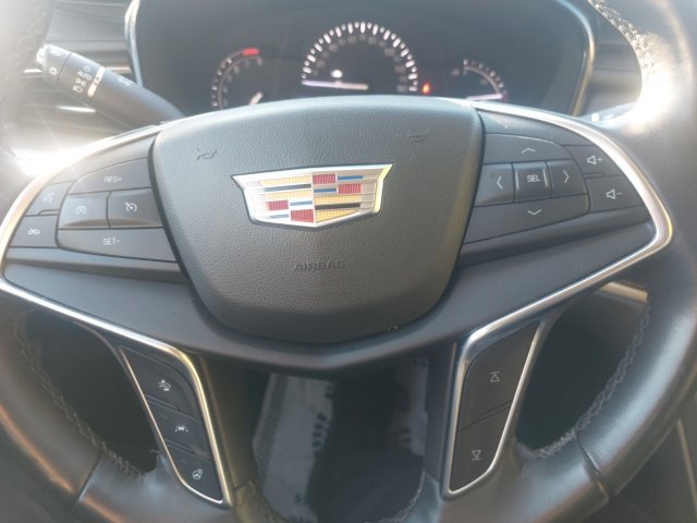 Used 2018 Cadillac XT5 Luxury w/ Driver Awareness Package AWD/4WD image 13