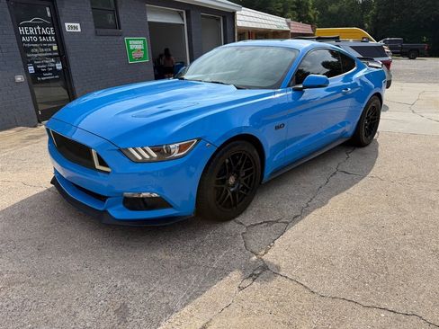 Used 2017 Ford Mustang GT Premium w/ GT Performance Package RWD image 1