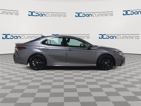 Used 2024 Toyota Camry XSE FWD image 9