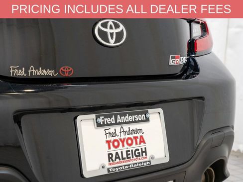 Used 2023 Toyota GR86 Premium RWD image 10