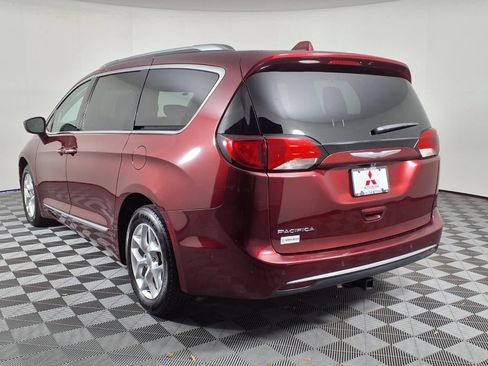 Used 2017 Chrysler Pacifica Touring-L Plus w/ Advanced Safetytec Group FWD image 5