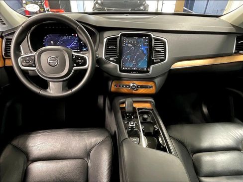 Used 2023 Volvo XC90 B6 Plus w/ Protection Package image 22