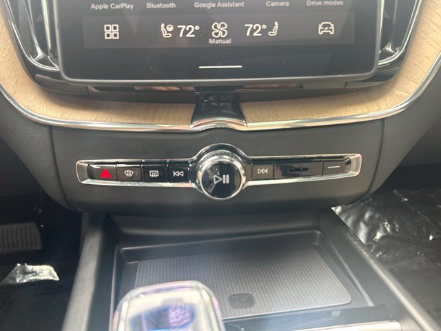 Certified 2026 Volvo XC60 B5 Plus AWD/4WD image 26