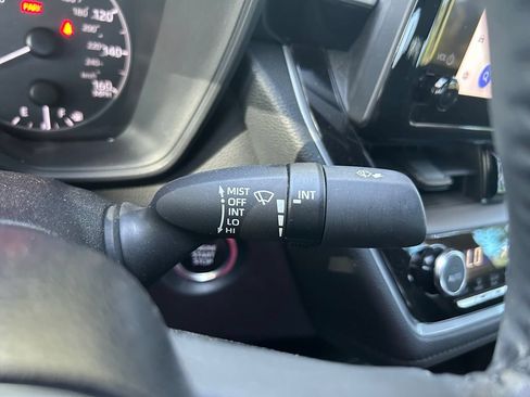 Used 2023 Toyota Corolla SE FWD image 21