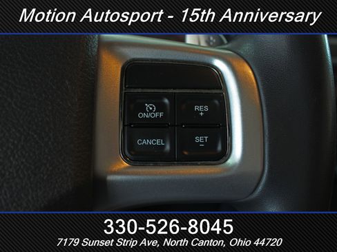 Used 2013 Dodge Challenger R/T RWD image 21
