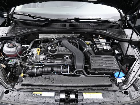 Used 2026 Volkswagen Jetta SE FWD image 23