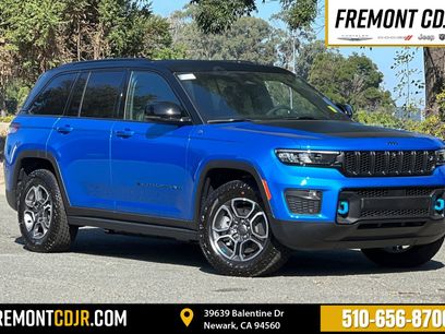 New 2023 Jeep Grand Cherokee Trailhawk w/ Advanced Protech Group II