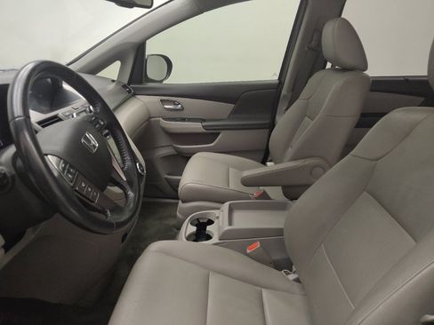 Used 2017 Honda Odyssey Touring Elite image 17