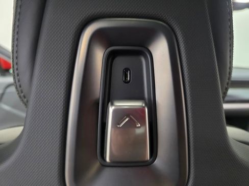 Used 2025 Rivian R1T Adventure image 40