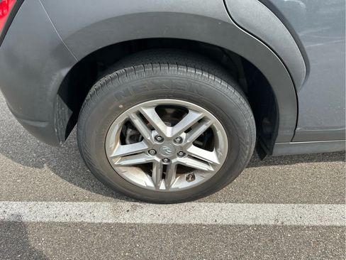 Certified 2023 Hyundai Kona SE AWD/4WD image 3