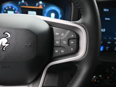 New 2025 Ford Bronco Badlands image 2