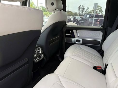 Certified 2022 Mercedes-Benz G 63 AMG 4MATIC image 16