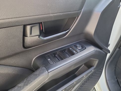 Certified 2024 Toyota Tacoma SR5 image 18