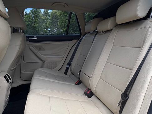Used 2010 Volkswagen Jetta SE image 14