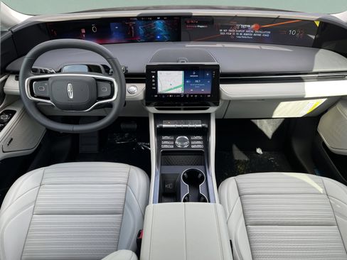 New 2026 Lincoln Nautilus Reserve image 9