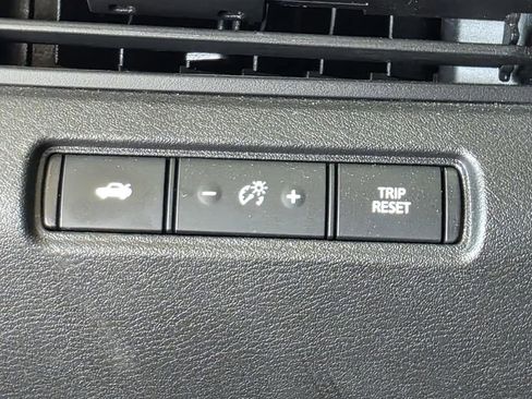 Used 2023 Nissan Altima 2.5 SV FWD image 20