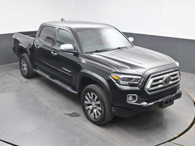 Used 2022 Toyota Tacoma Limited AWD/4WD image 35