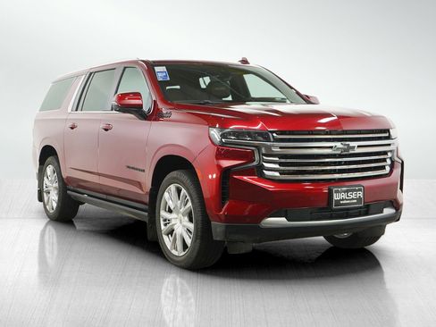 Used 2021 Chevrolet Suburban High Country w/ Premium Package AWD/4WD image 7