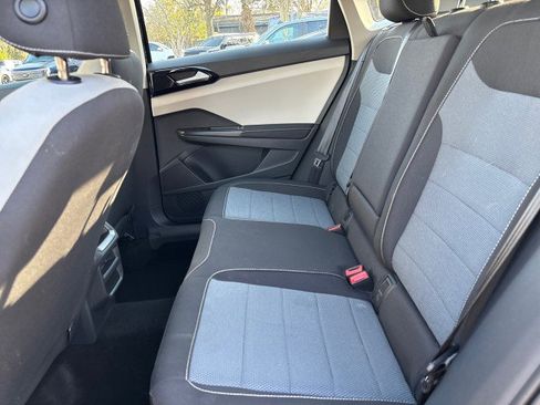 Used 2025 Volkswagen Taos S image 11