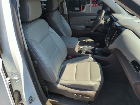 Used 2019 Chevrolet Traverse Premier w/ Driver Confidence II Package image 39