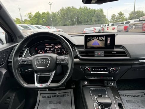 Used 2018 Audi SQ5 Premium Plus w/ S Sport Package AWD/4WD image 22