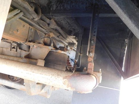 Used 2017 Ford F550 2WD Regular Cab Super Duty w/ XL Value Package image 13