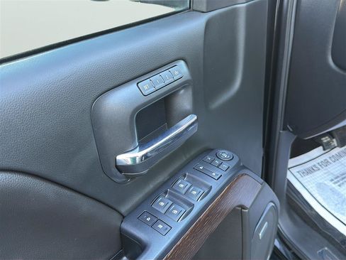 Used 2018 GMC Sierra 1500 Denali w/ Denali Ultimate Package AWD/4WD image 17