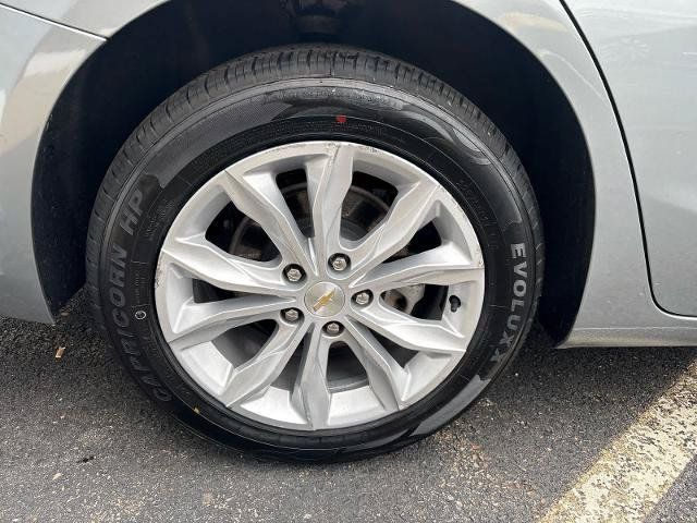 Used 2025 Chevrolet Malibu LT FWD image 13