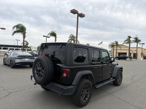 Used 2025 Jeep Wrangler Unlimited Sport AWD/4WD image 4