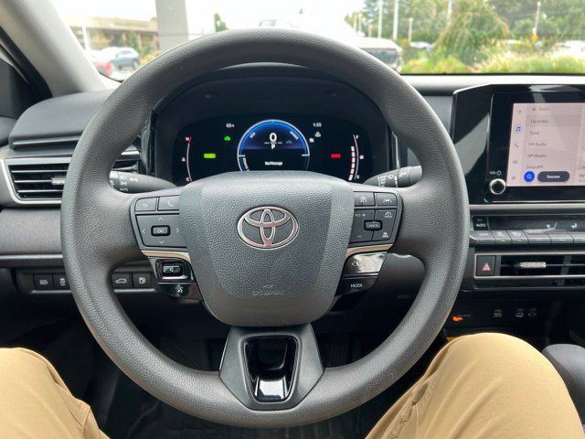 Used 2026 Toyota Camry LE FWD image 14