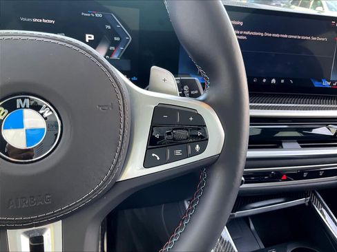 Used 2025 BMW X5 M60i AWD/4WD image 22