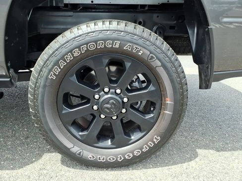 Used 2025 RAM 2500 Big Horn AWD/4WD image 15