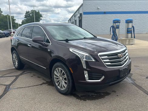 Used 2018 Cadillac XT5 Luxury w/ Driver Awareness Package AWD/4WD image 7